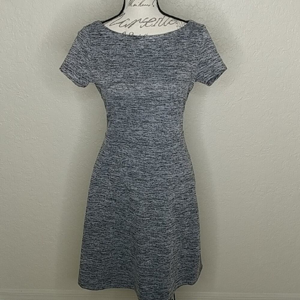 Ivanka‎ Trump Short Sleeve Dress Size 6